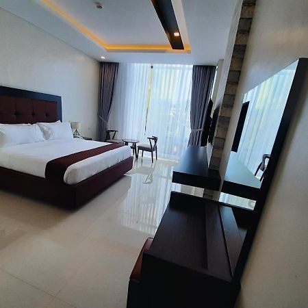 Winrich Hotel Lapu-Lapu City Bagian luar foto