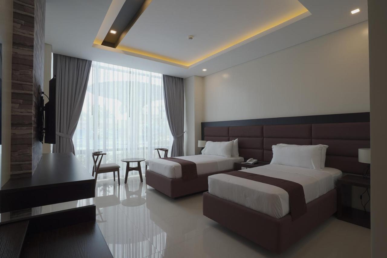 Winrich Hotel Lapu-Lapu City Bagian luar foto